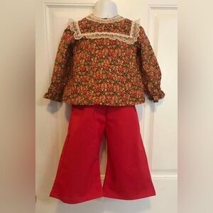 NWOT 1/2 (6m) Machine Sewn brown/red gingerbread top/red bell bottom pant